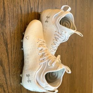 Under Armour Men’s Spot Light Football cleats.